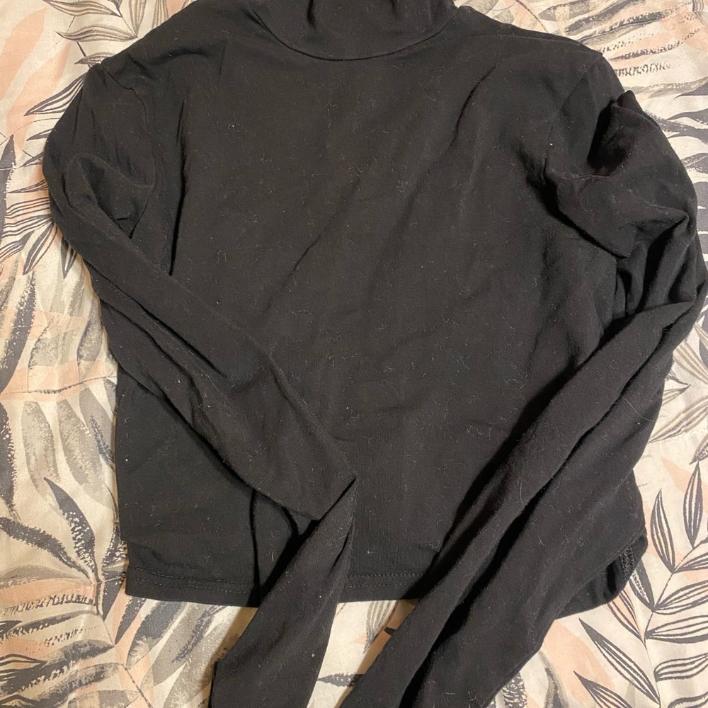 H&M Black Long Sleeve Turtleneck Top